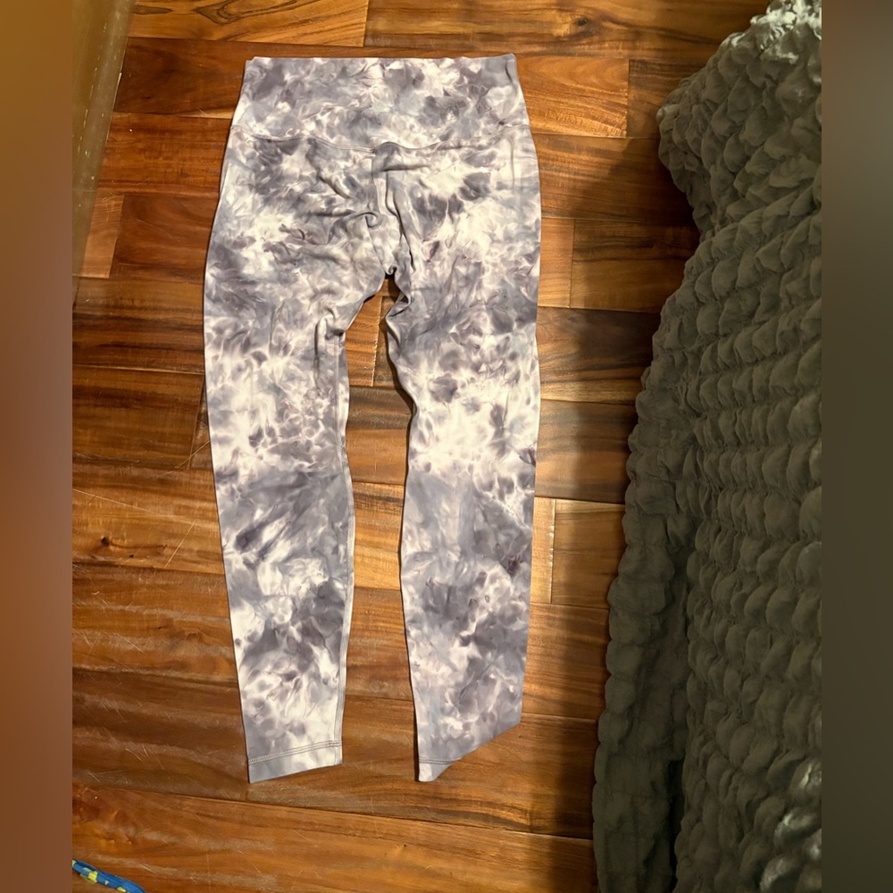 Lululemon Tie Dye High Rise Leggings Size 12 (0835)